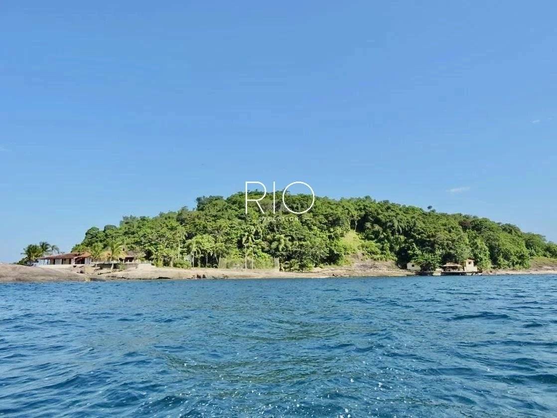 Magnificent 6.4 hectare private island in Paraty Bay !