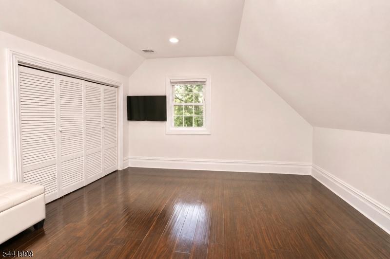 3rd fl bed