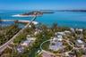 Access to the Gulf does not get much more convenient than this prime location.