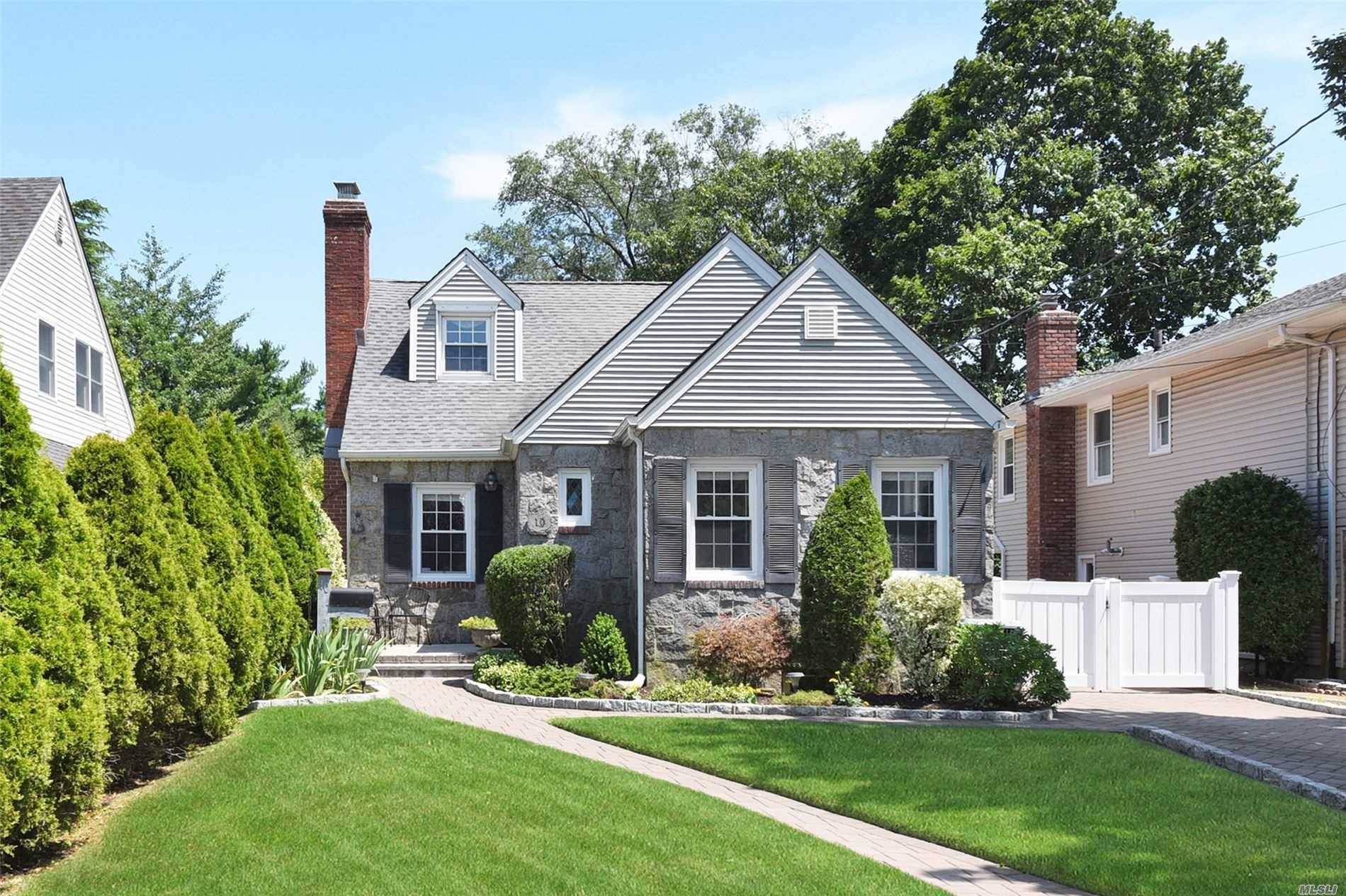 Beautifully Updated amp ; Incredibly Charming Home on a Quiet Street in Lynbrook !