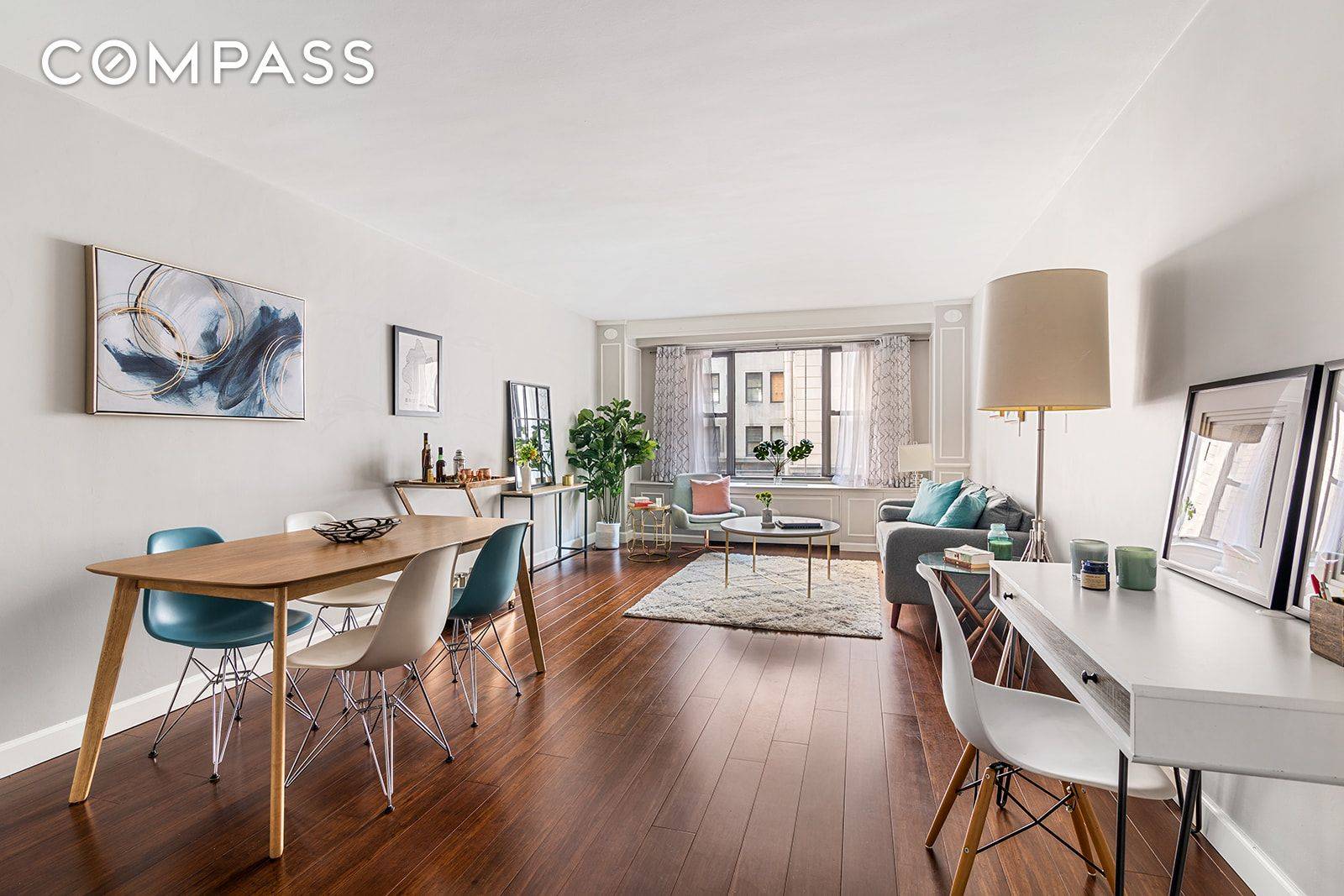Located at the crossroads of some of Brooklyn's most vibrant neighborhoods Brooklyn Heights, Downtown Brooklyn, Boerum Hill, and Cobble Hill is this fully renovated and spacious one bedroom home that ...