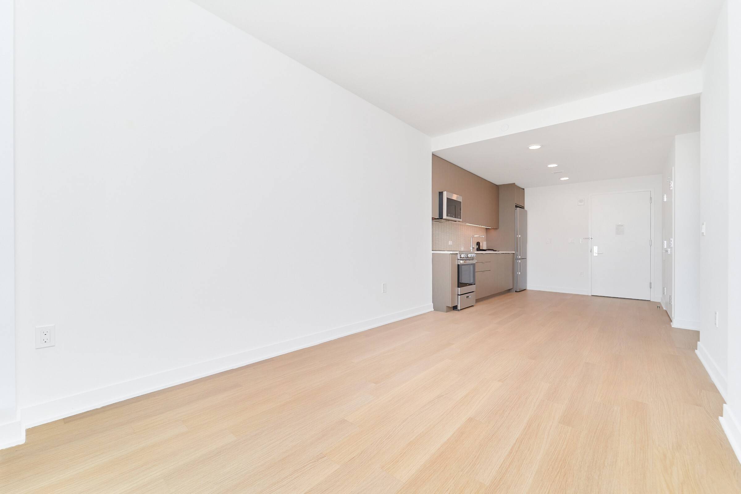 Unparalleled North facing 1 bedroom home with panoramic views of the Manhattan skyline in one of the most desirable luxury buildings in the Prospect Height area.