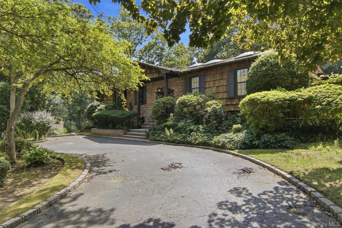 Large Circular Driveway
