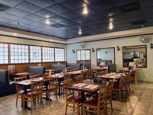 Welcome to an exceptional opportunity to own a well established restaurant nestled in a shopping plaza.