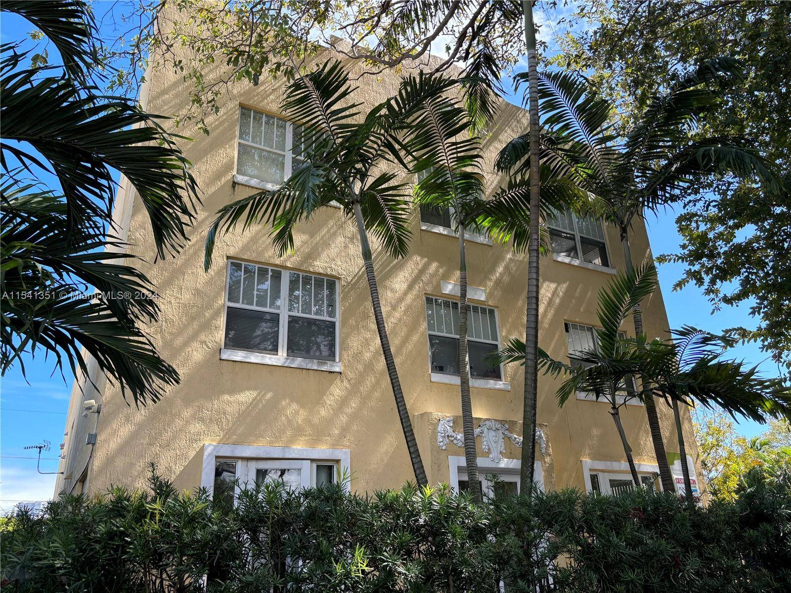 The Porosoff Group is pleased to offer for sale 843 SW 13th Ave.