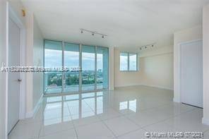 Luxury 1 bedroom Den 2 baths condo features open floor plan with spectacular city views, spacious balcony, stainless steel kitchen appliances and much more.