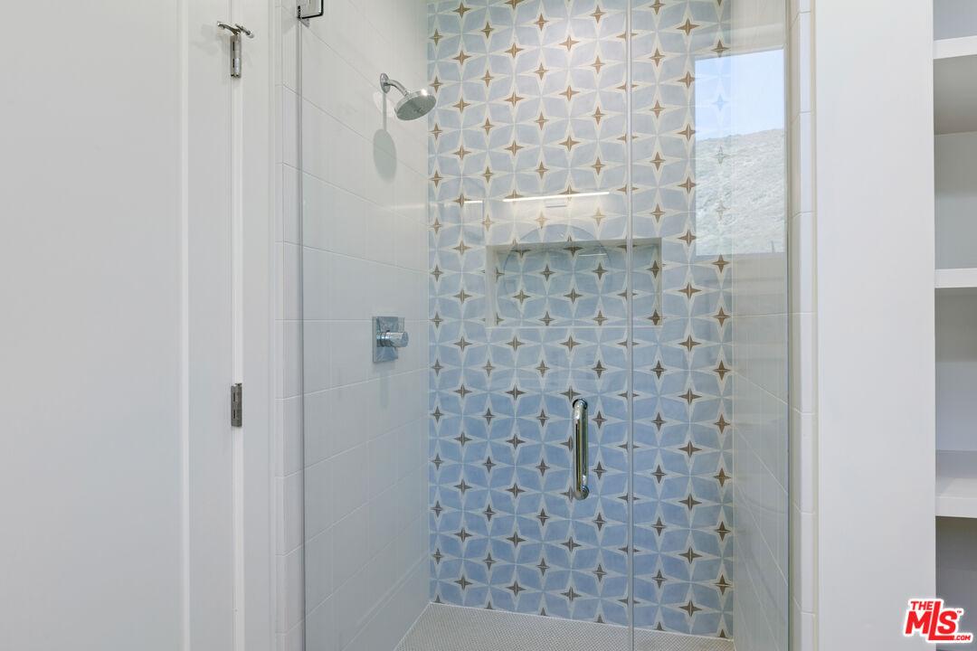 Custom Tiles and Built in Shel