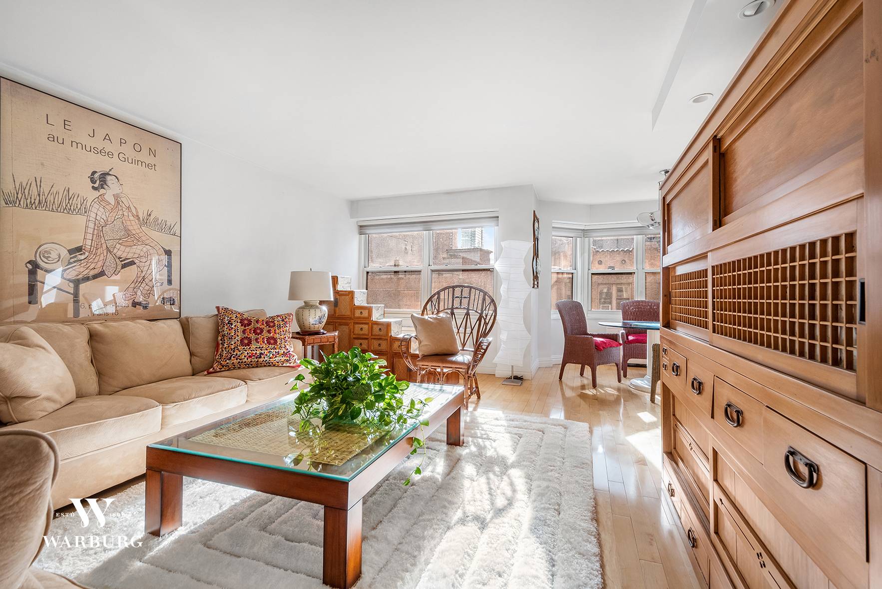 EXCELLENT OPPORTUNITY ! Triple mint home on the Upper East Side 1.