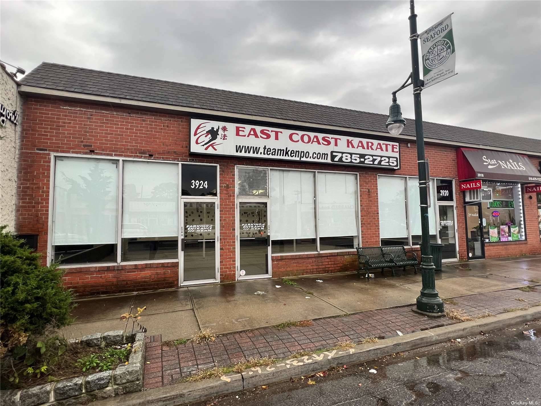 APPROXIMATELY 2850 SF SPACE USED PREVIOUSLY AS A KARATE SCHOOL INCLUDING 4 VERY LARGE EXERCISING ROOMS, BATHROOM, LARGE WAITING AREA W A LOT OF PARKING REAR, NEXT TO PUBLIC PARKING, ...