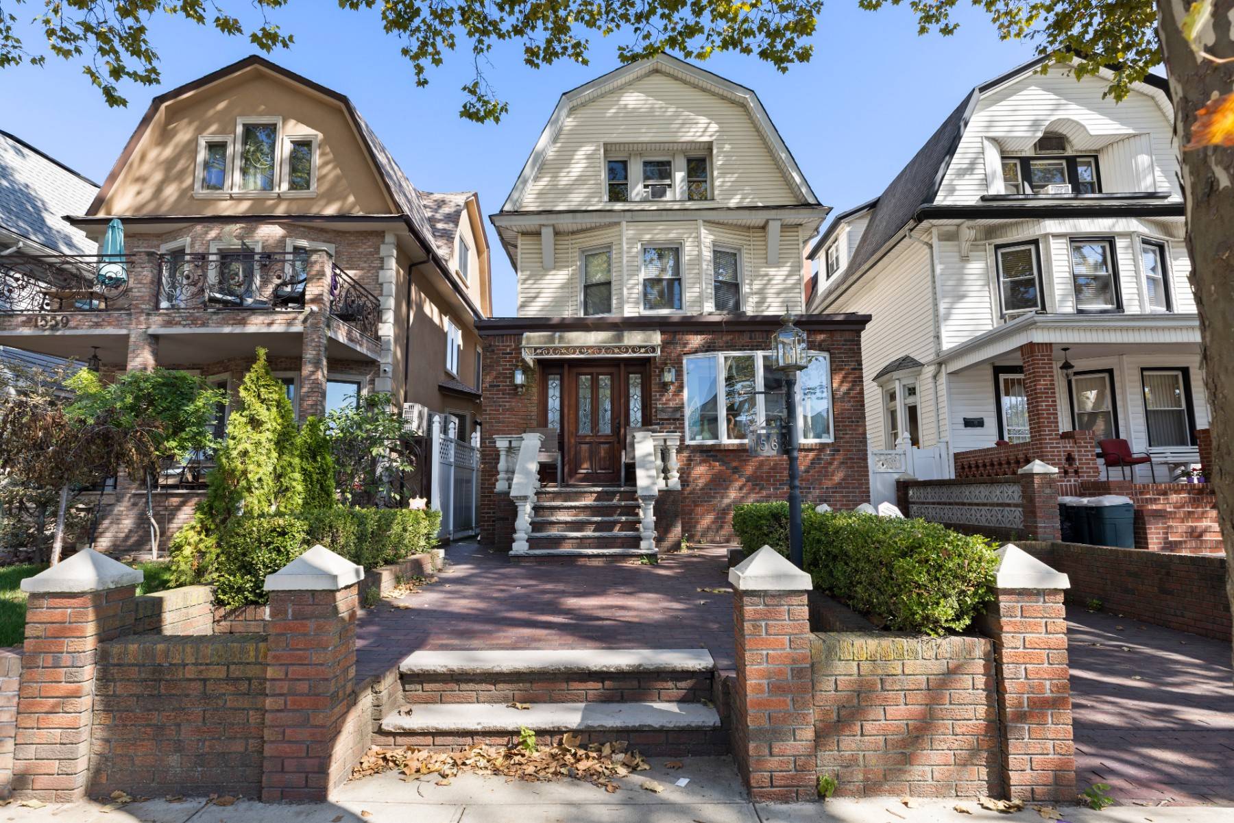 Welcome to this very well kept fully detached single family home located in Bensonhurst, Brooklyn !