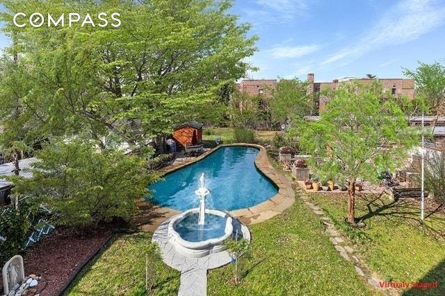 Create your own private oasis in this huge backyard !