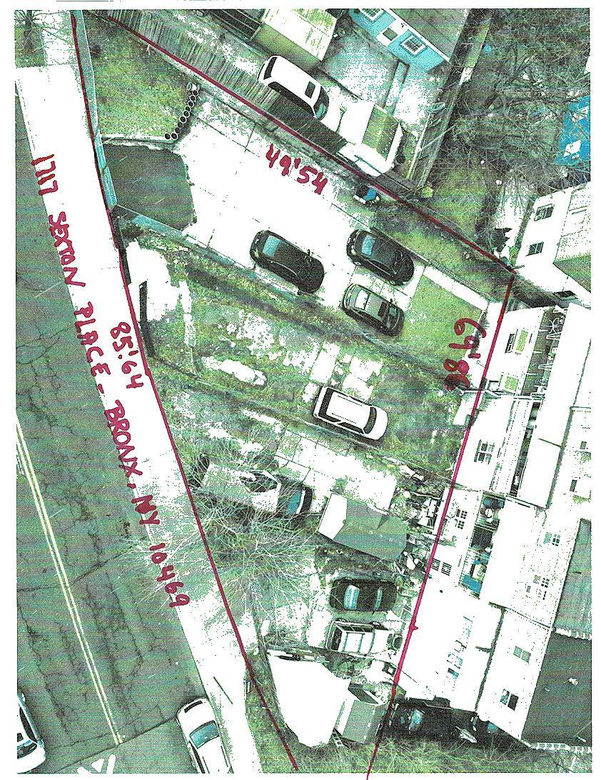 Vacant lot for sale in the Laconia section of the Bronx on Sexton Place between Kingsland amp ; Givan Avenues.