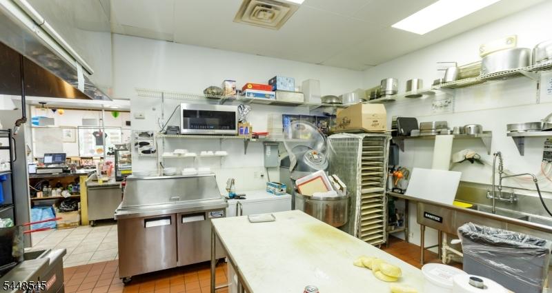 Kitchen Prep Area