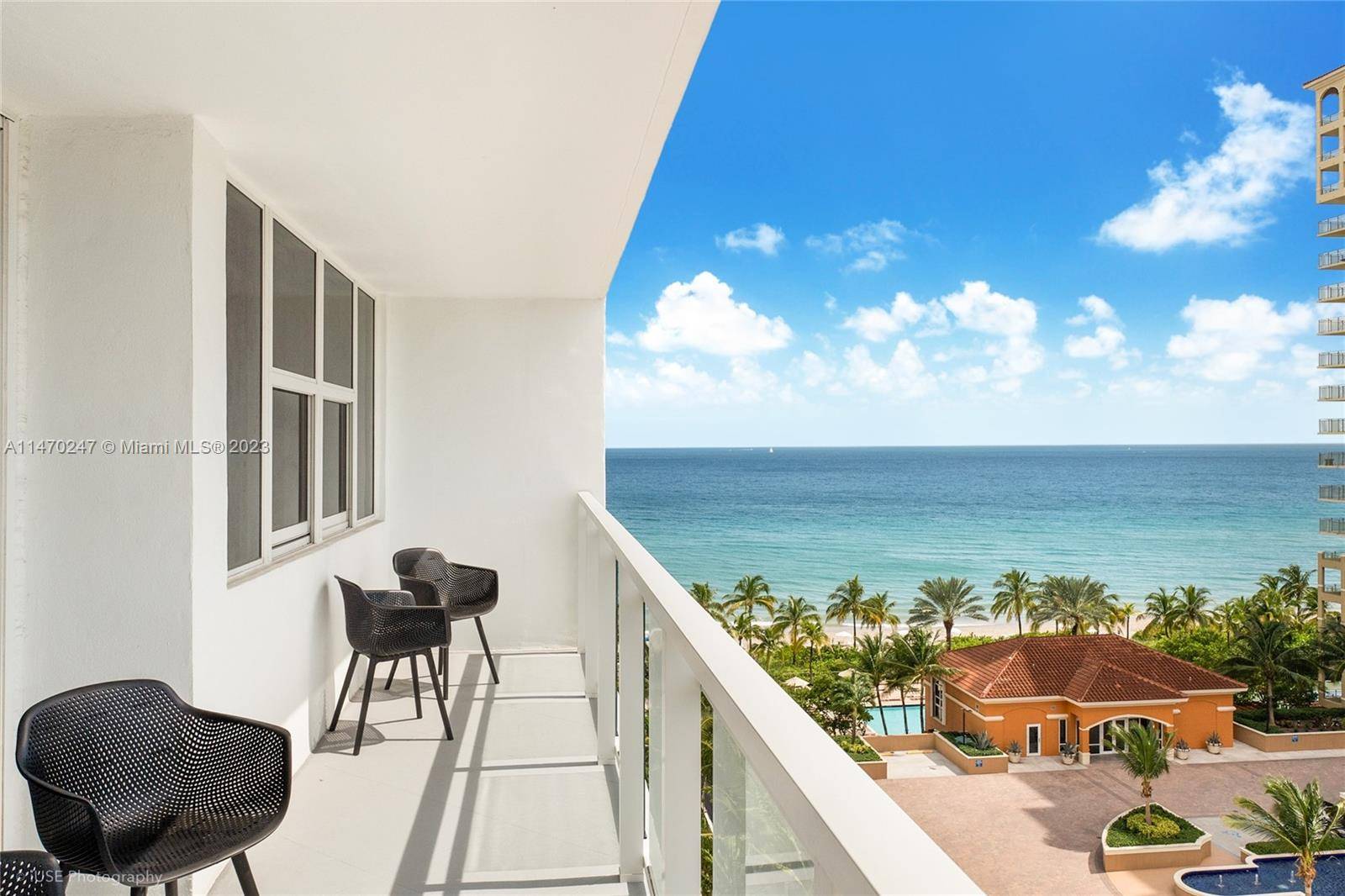 Just steps from the sand, oceanfront Location, Hallandale Beach, FL, Parker Plaza Condominium Unit 810 Best South Line Enjoy your coffee looking at the ocean and city views from your ...