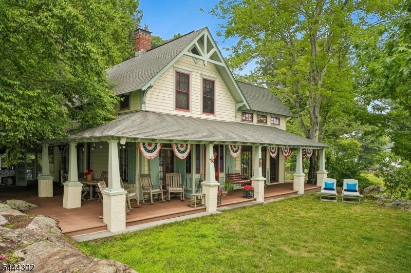 Iconic Island Home