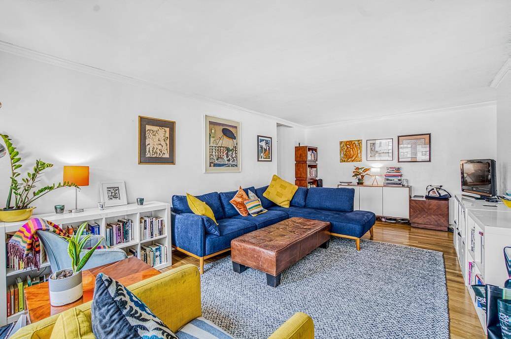 Are you looking for a cozy place to call home in the heart of New York City ?