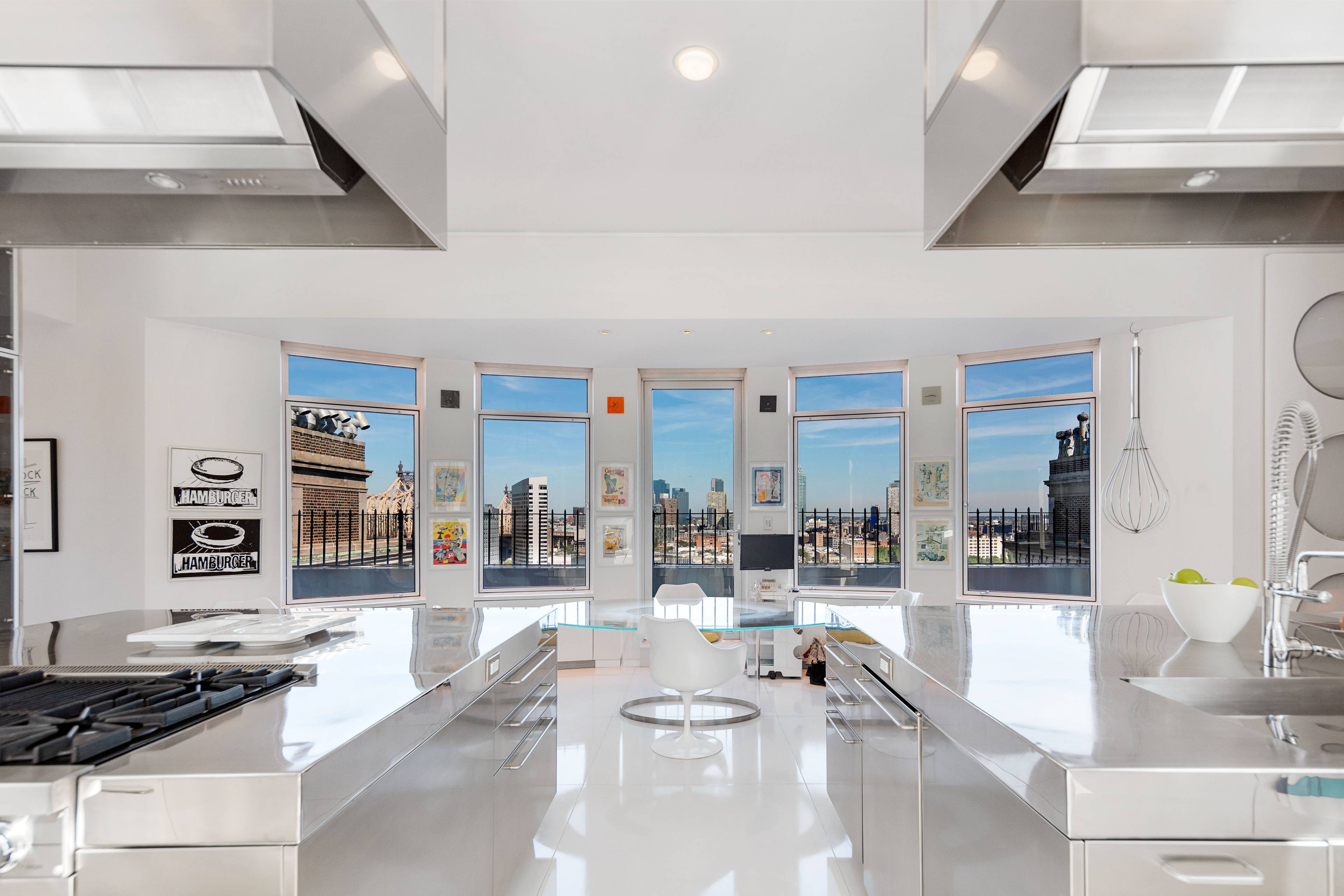 This penthouse residence spans the full top floor of 1 Sutton Place South, designed by the illustrious Rosario Candela in 1927 and to this day one of New York's greatest ...