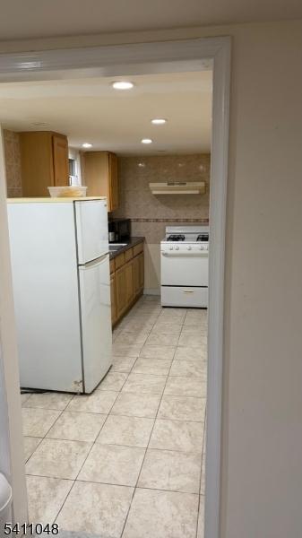 studio kitchen