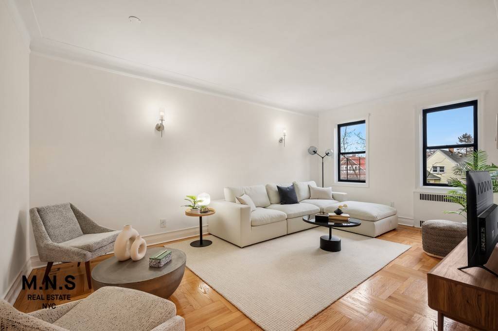 Immaculate one amp ; two bedrooms in a pre war co op in Historic Fiske Terrace surrounded by early 20th Century architecture and flawless landscaping.