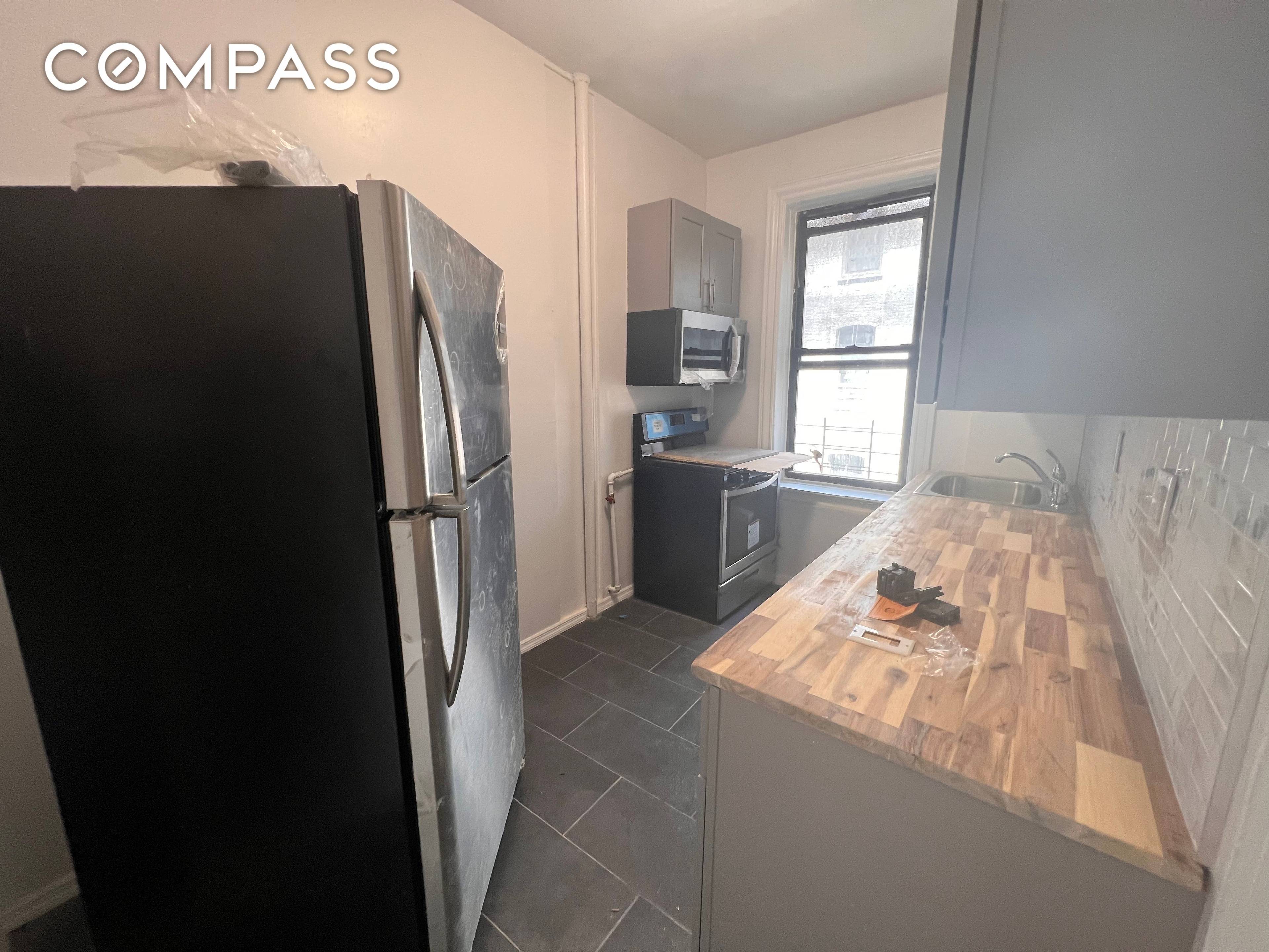 THE TENANT PAYS THE BROKER S FEE We have an enormous, recently renovated super sunny three bedroom apartment available for rent on the second floor in a street facing walk ...