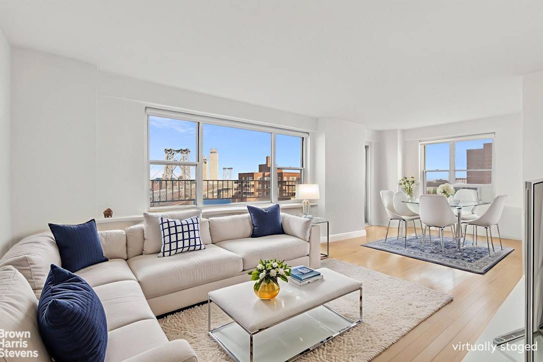 TOP FLOOR TERRACE VIEWS !
