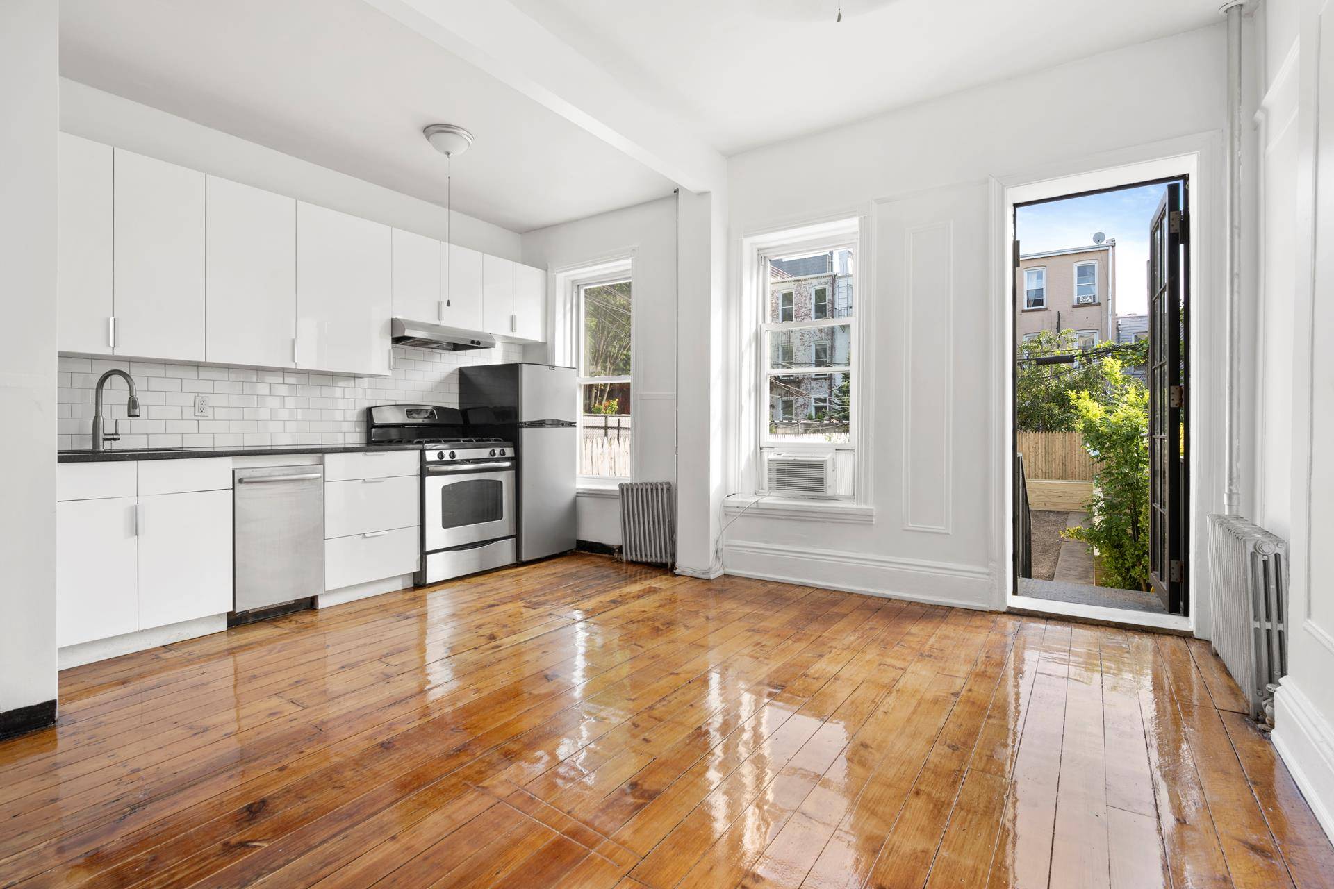 Douglas Elliman is pleased to offer 192 13th St, Brooklyn, NY 11215 Located in Gowanus section of Brooklyn New York.