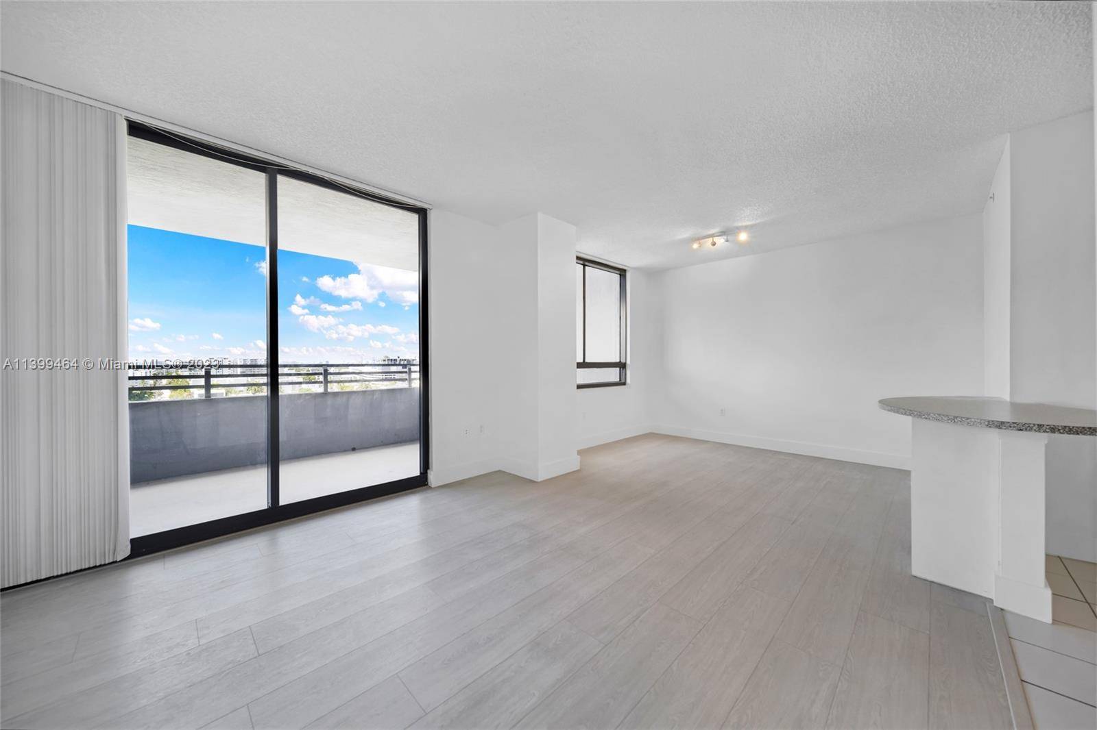 Tastefully renovated 1 bed 1 bath at the Waverly South Beach.
