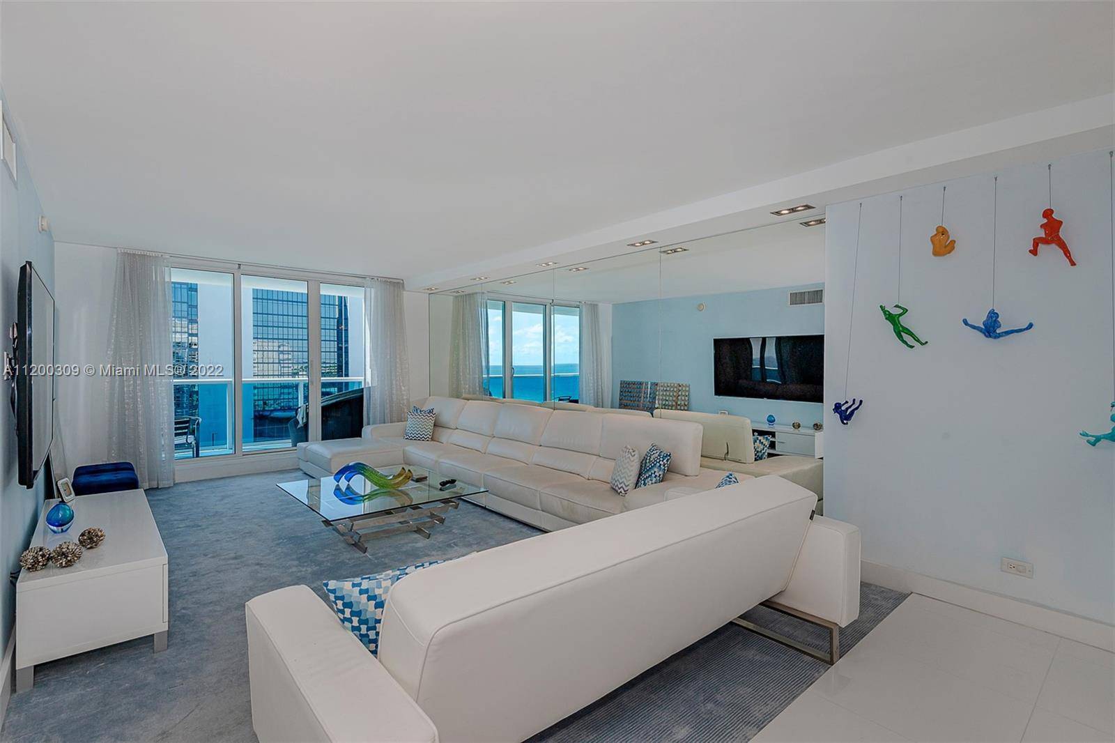 Gorgeous 2 bed, 2 bath ocean view residence inside one of South Beach s premier luxury resorts.