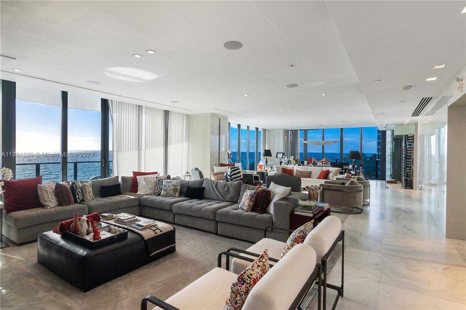 Residence 5 at the prestigious and luxurious Regalia is a one of a kind full floor apartment, featuring 360 degrees of unobstructed ocean, garden and intracoastal views.