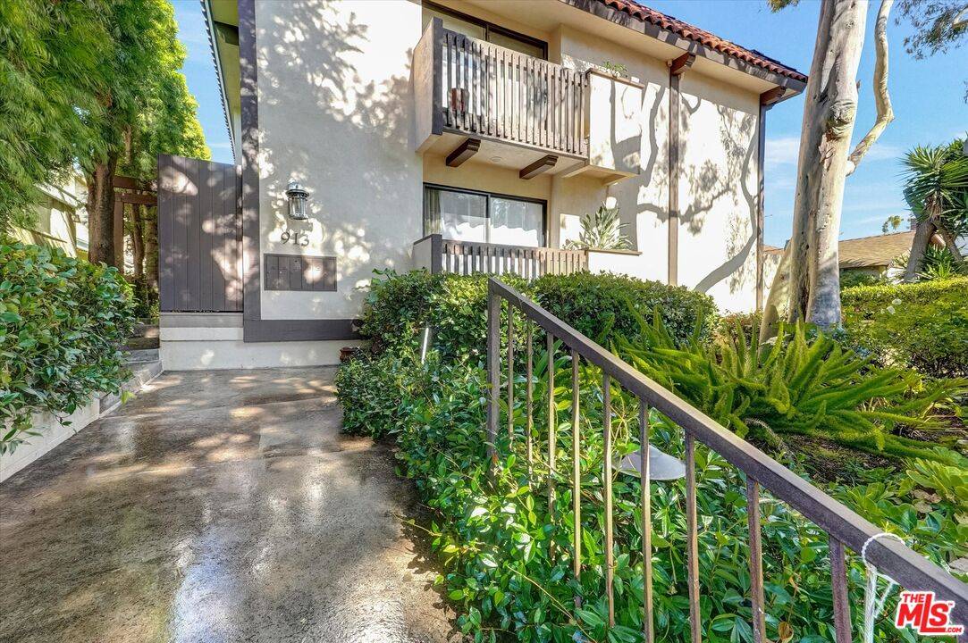 913   17th St 2BR Santa Monica La
