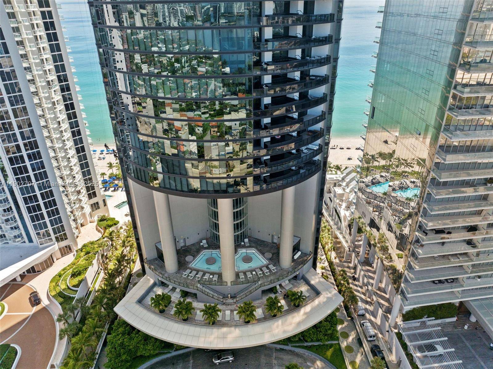 Experience luxury living in this stunning 2 bedroom, 2.