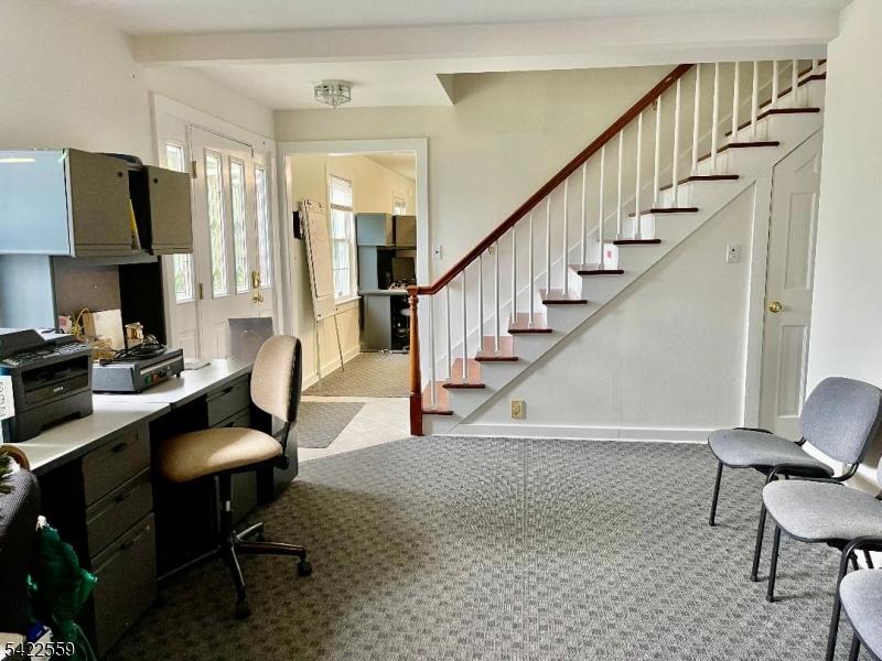 Entrance / reception room
