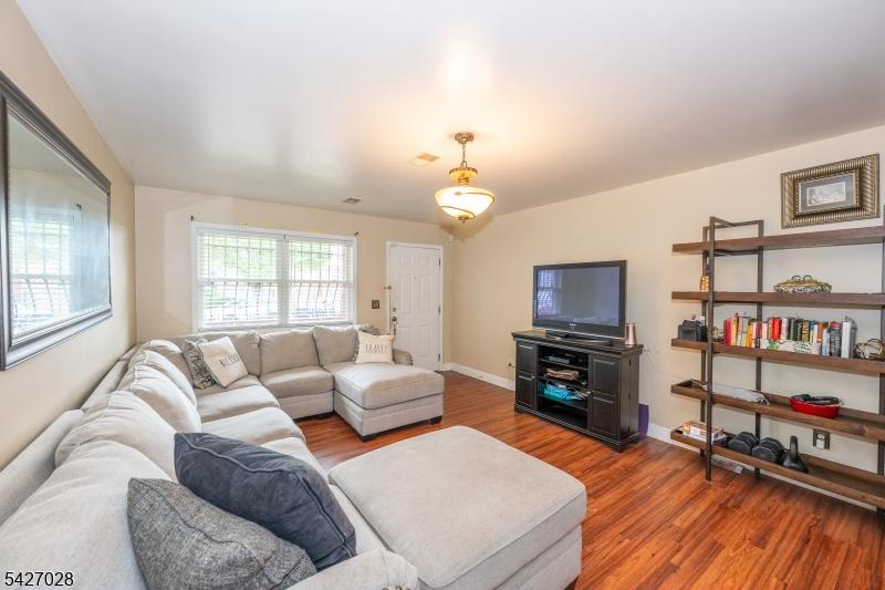 Living area unit 1