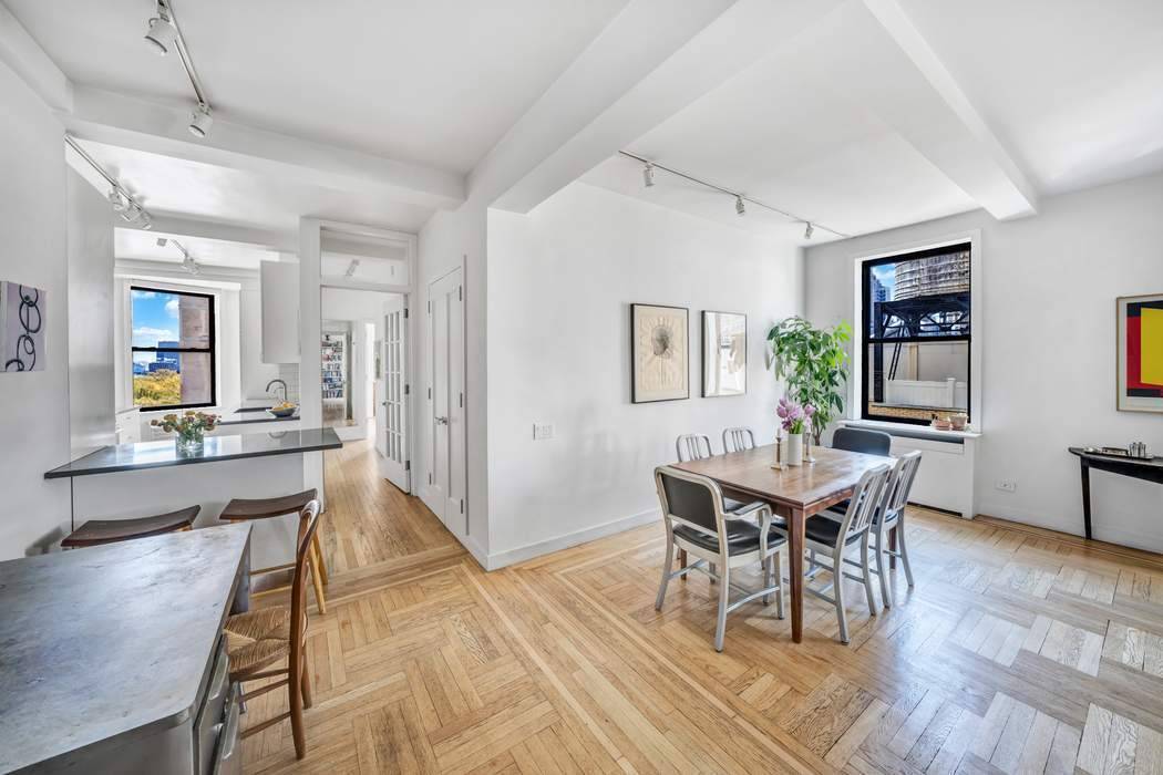 Light all day, park views and perfectly utilized renovated space this apartment has it all !