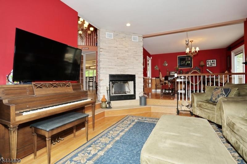 Living Room/Dining Room