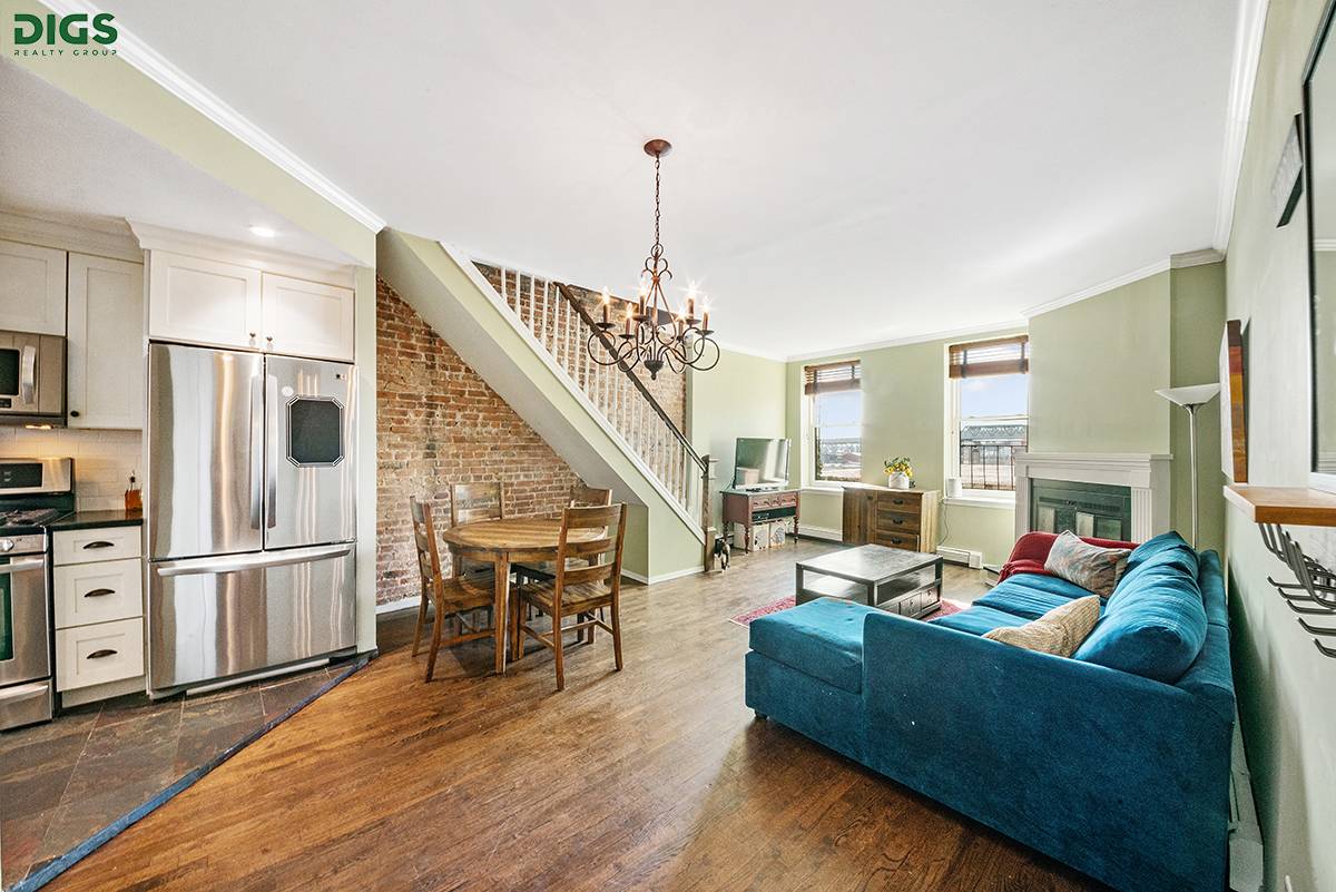 Bright, renovated 3 bedroom 3 bathroom duplex in Carroll Gardens with endless closet space, wood burning fireplace and W D !