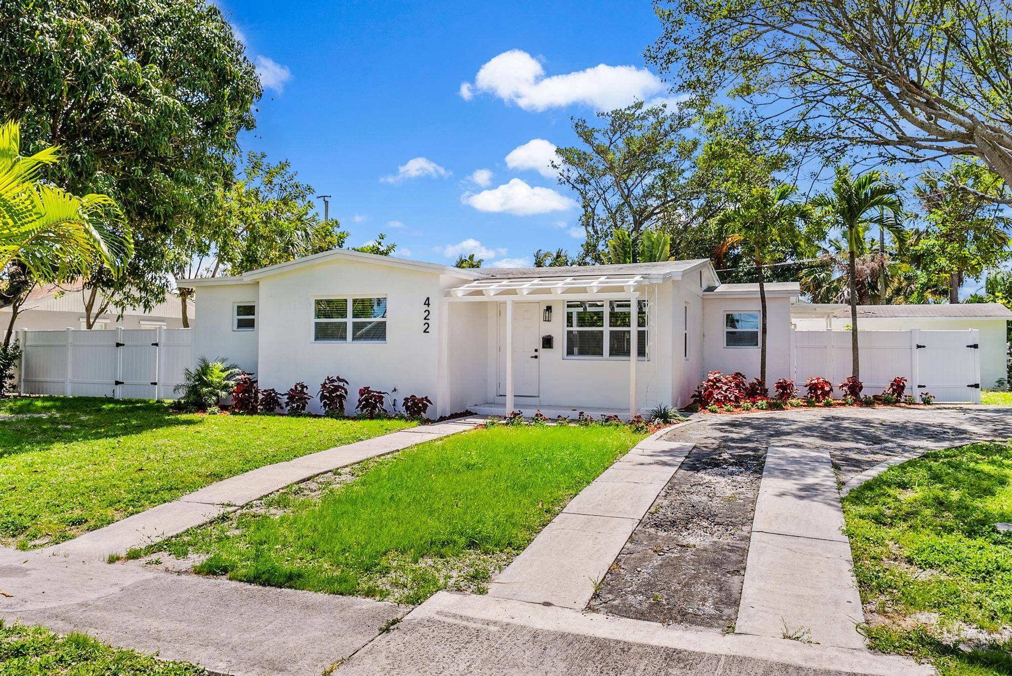 Beautiful 3 bed, 2 bath CBS home with detached garage in coastal West Palm Beach.