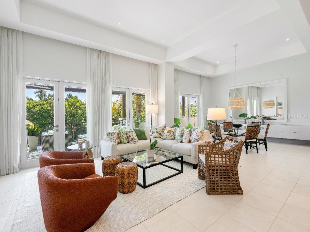 Living & Dining Area