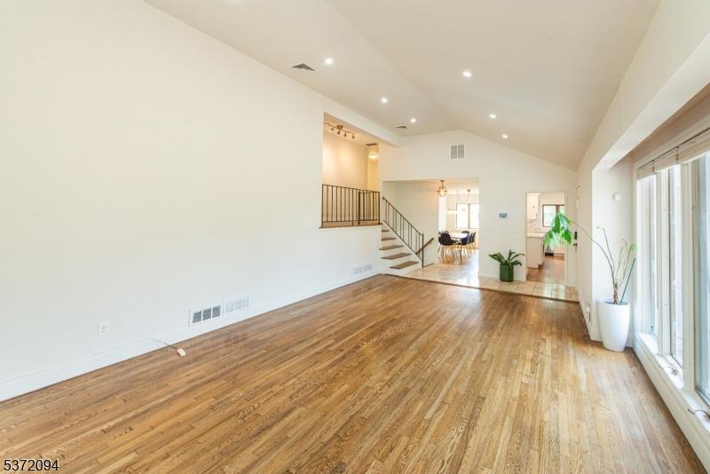 Living Rm