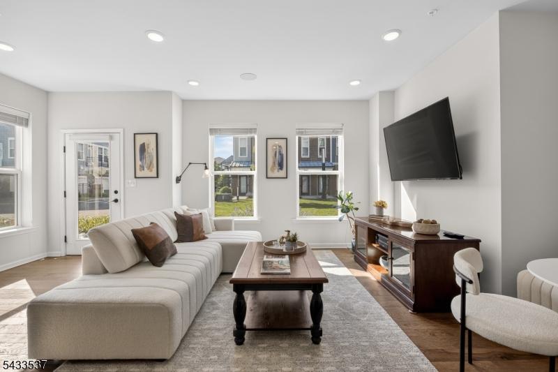 Living Room/Dining Room