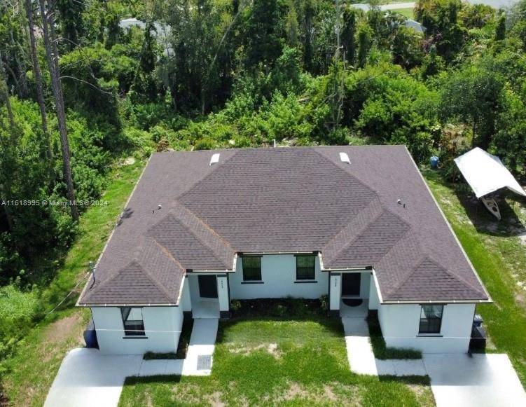 Excellent location. 6 Bedrooms 4 Bathrooms, Impact windows and doors.