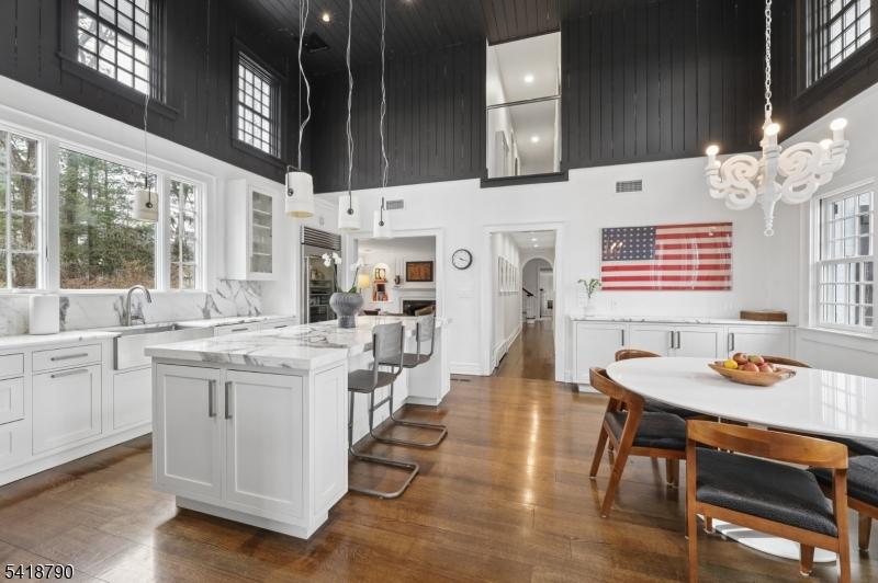 2 story kitchen
