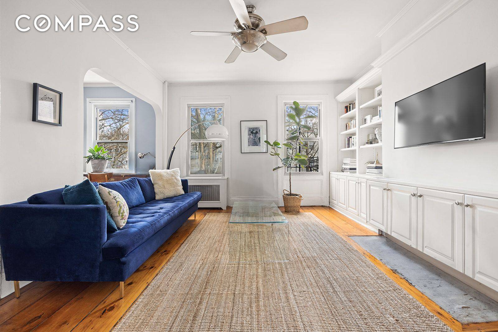 Welcome to 102 Vanderbilt Avenue, an impressive home in Brooklyn's most sought after Fort Greene neighborhood.