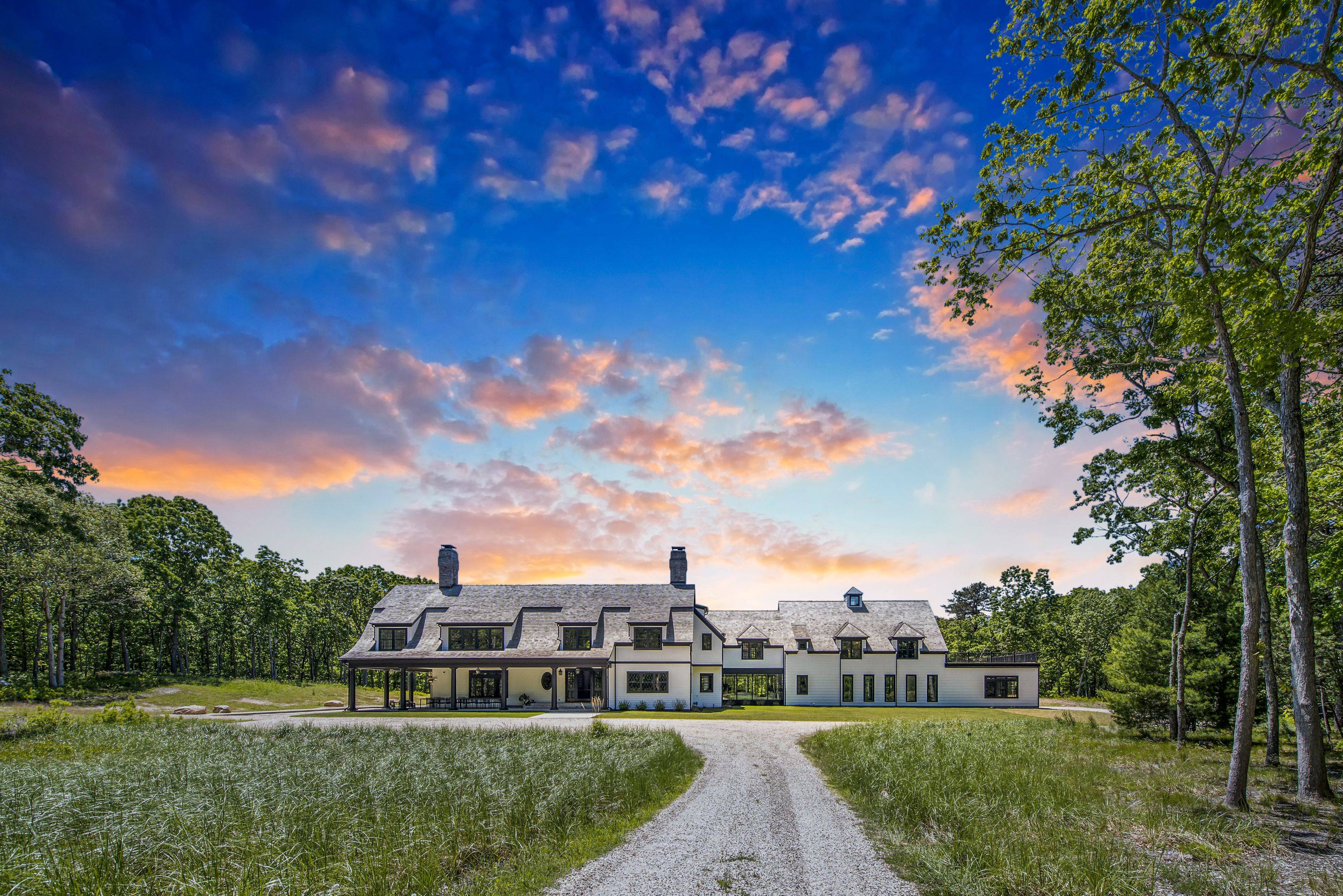 Private 10 Acre Estate Available August -LD