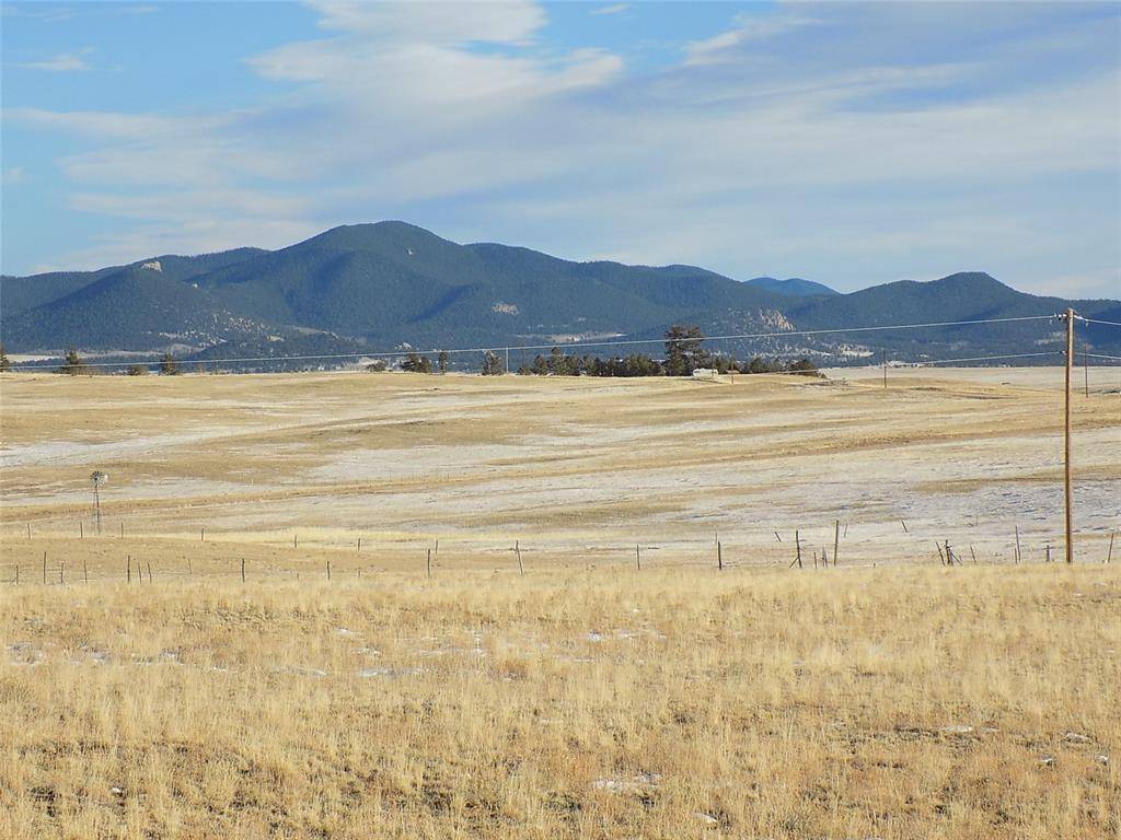 Great 5 acre lot with big views.