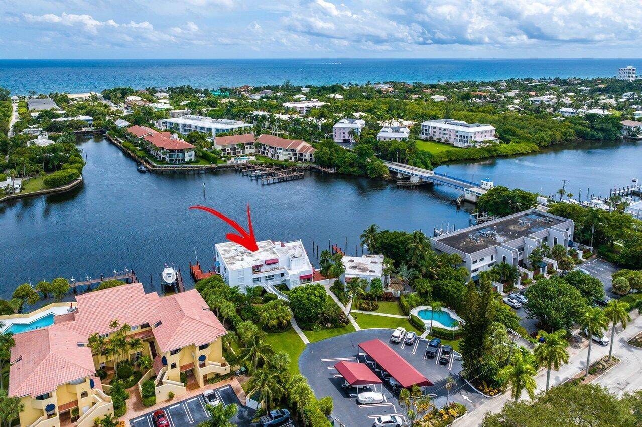 Welcome to your waterfront oasis in Delray Beach !