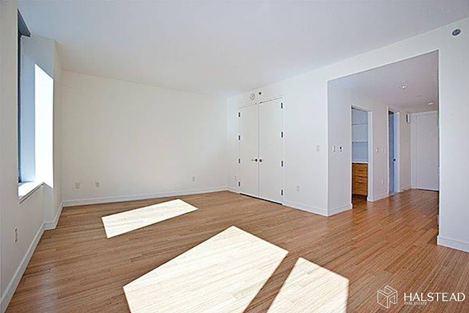 Rarely available ! This stunning, sun flooded, 565SF Junior 1BR at Leed certified 303 East 33rd Street, a Full service, boutique Condominium, is the perfect place to call home.