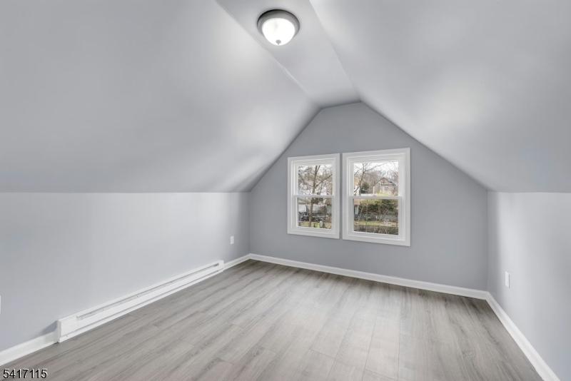 2nd flood bedroom