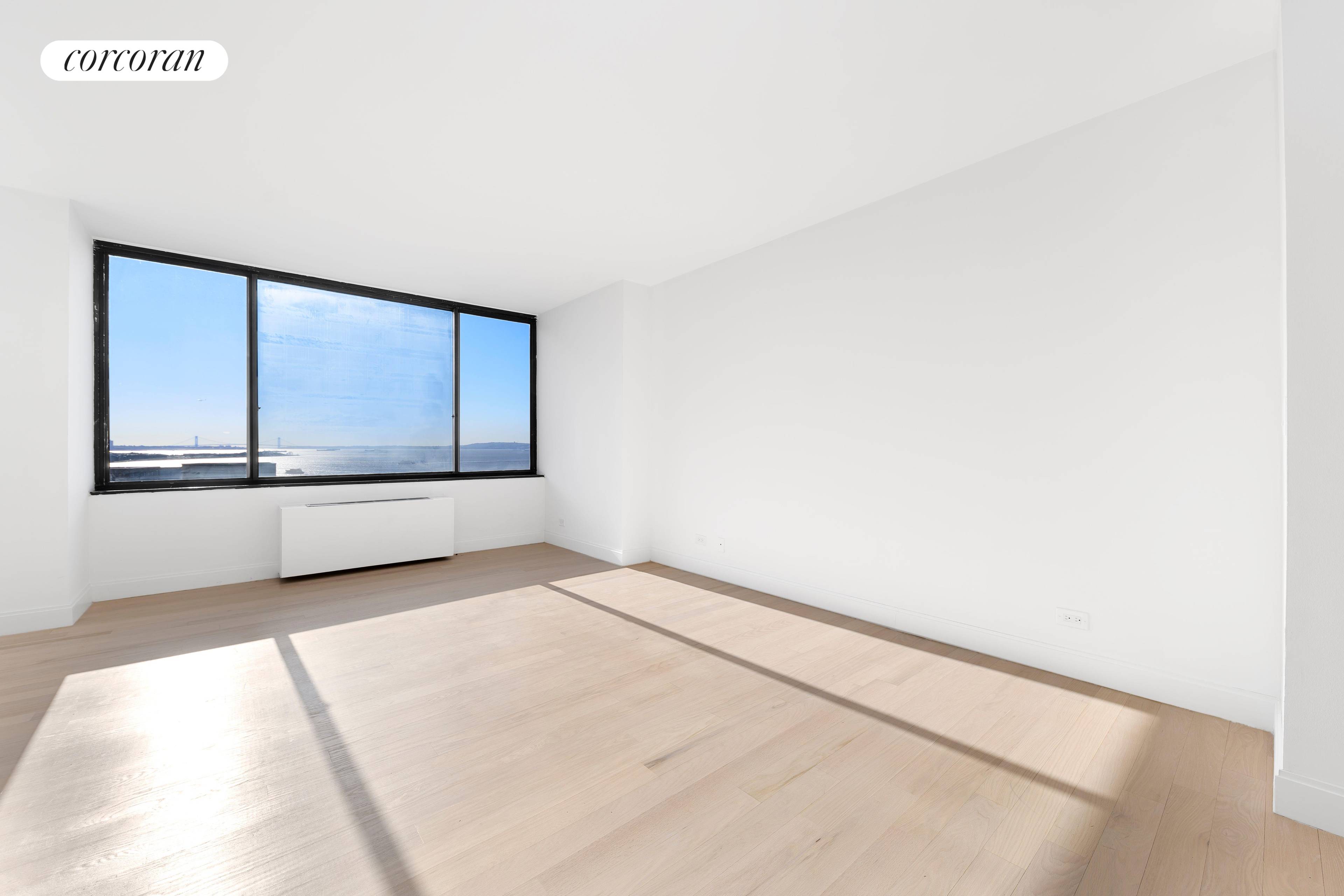 Luxury Living in Battery Park City This renovated west facing 1BR 1BA residence features a generously proportioned living space with direct river and statue of liberty views.
