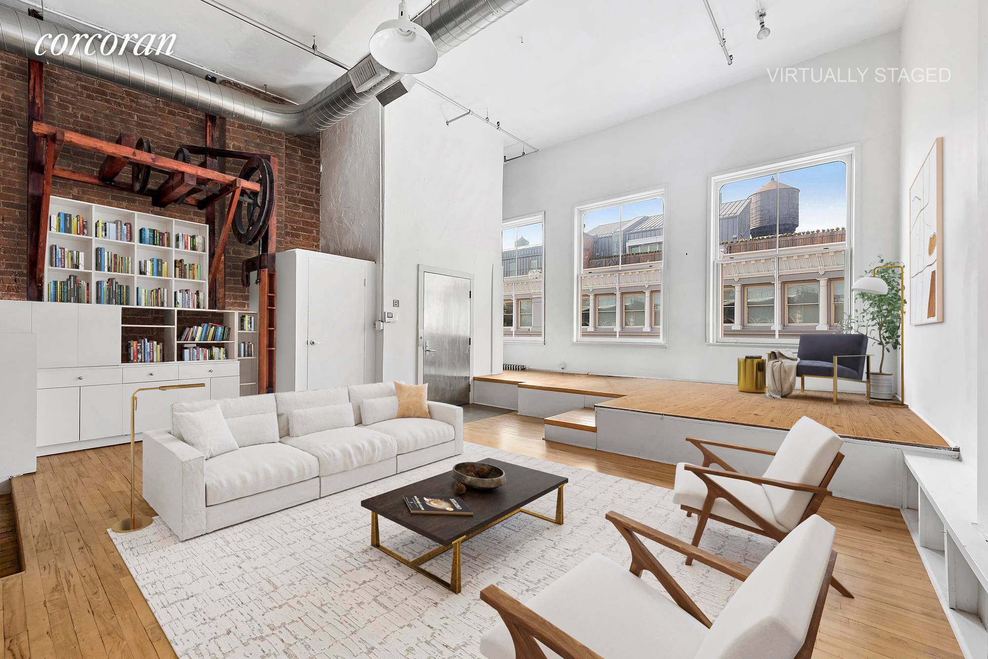 Welcome to this spectacular keyed elevator loft located in the heart of Soho in a boutique building.